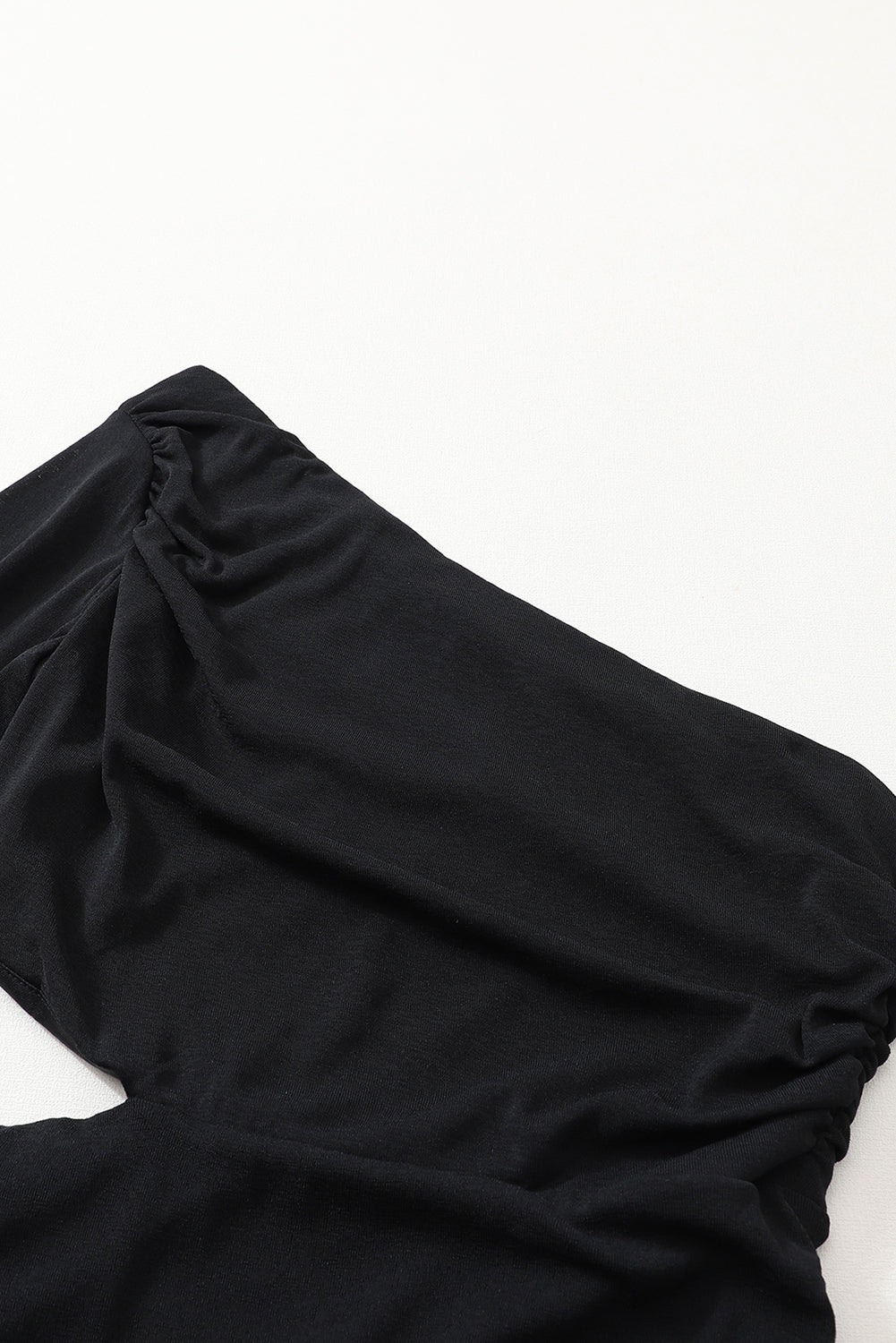 Cely | Robe Bodycon Asymétrique Noire Élégante avec Design Unique à Une Épaule