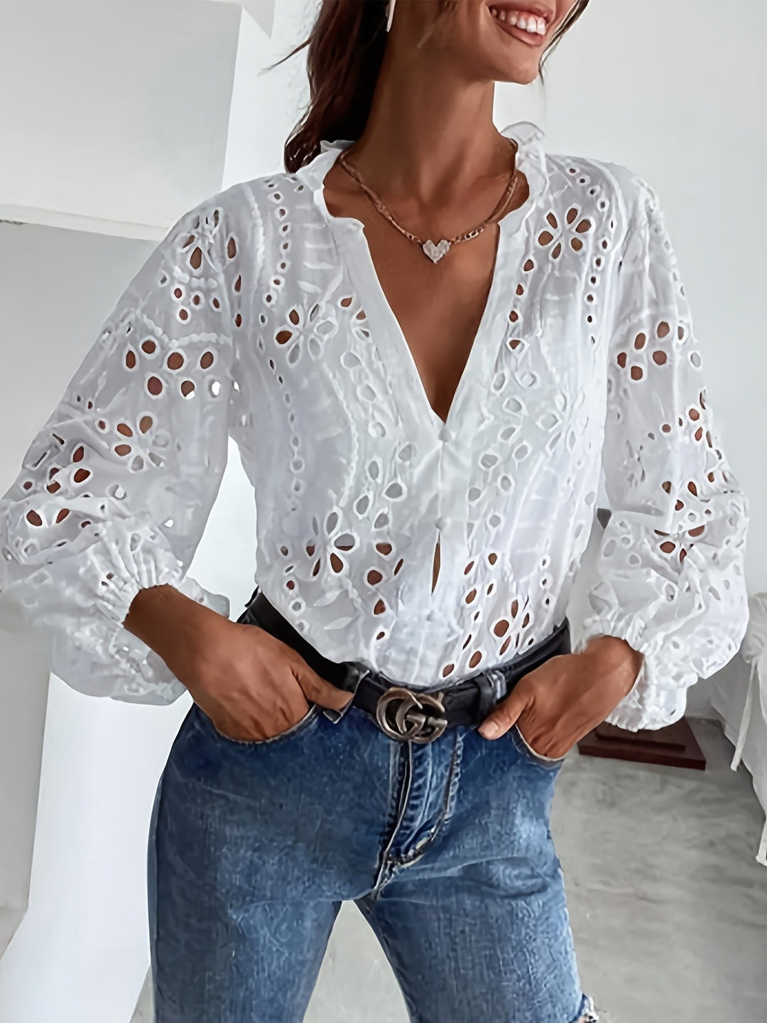 Miruna | Chemisier en Coton à Broderie à Oeillets pour Femme avec Col Élégant - Blouse Casual Chic