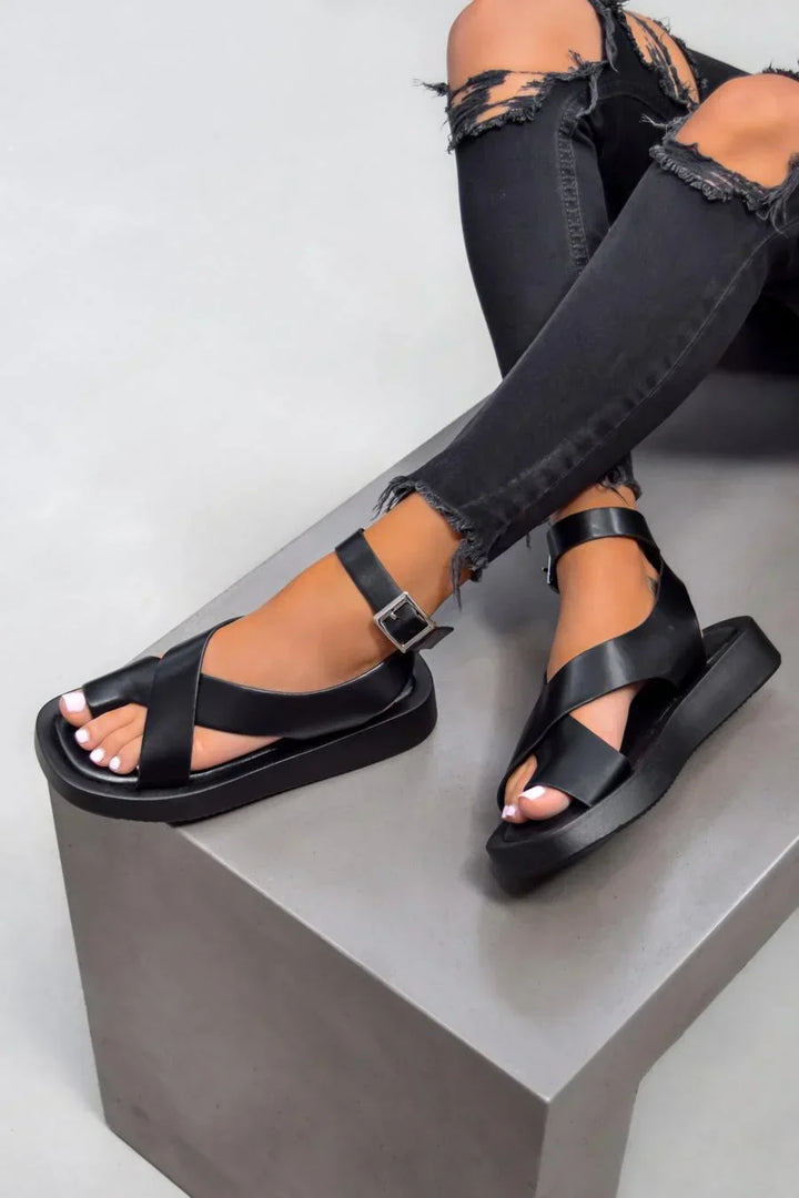 Sandales Femme Chloe avec fermeture croisée et semelle compensée luxueuse