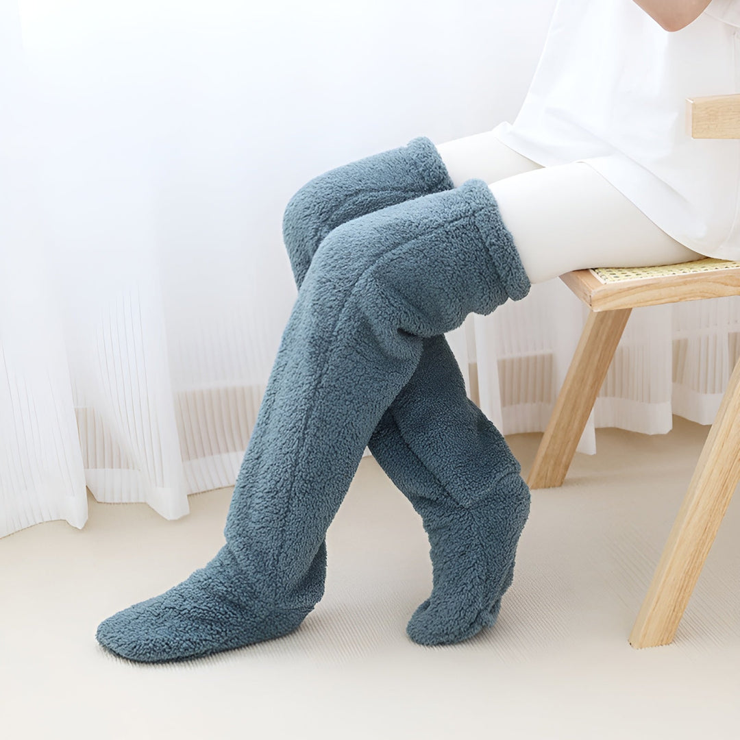 Chaussettes Fuzzy Haute de Genou Chaleureuses pour un Confort et un Style Supplémentaires