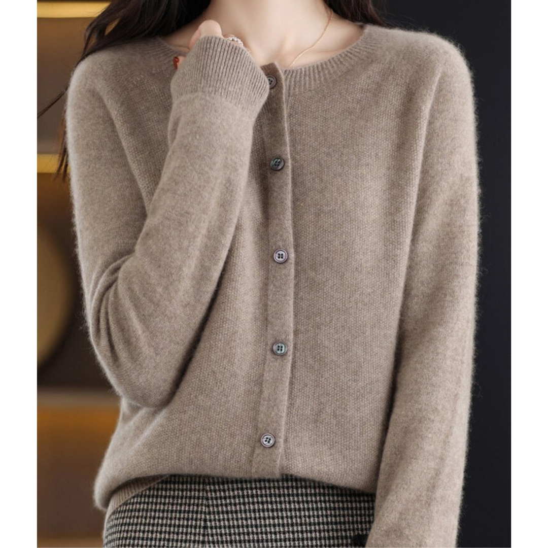Veste en tricot de luxe pour femmes 100% laine mérinos avec encolure en O et touche de cachemire