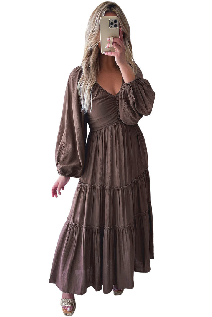 Dressing gown maxi élégante Alessia à décolleté en V avec détail de noeud et effet frange pour un look sophistiqué.