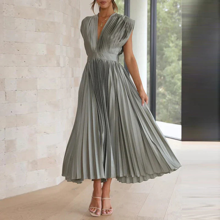 Daliah - Robe maxi élégante avec un décolleté en V flatteur et de jolis plis.