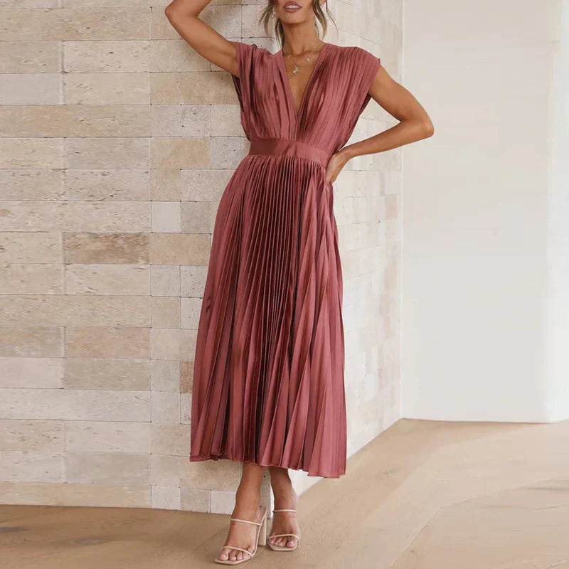 Daliah - Robe maxi élégante avec un décolleté en V flatteur et de jolis plis.
