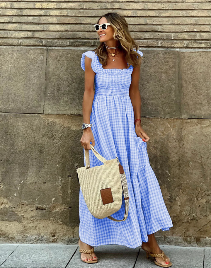 Dressing gown maxi femme Klarisse en vichy avec des volants, tenue décontractée sans manches pour l'été.