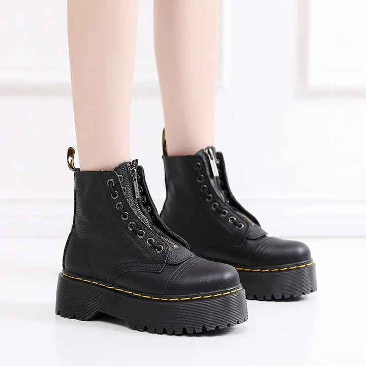 Bottes en cuir robustes Leilani Élégantes pour un style et un confort ultimes.