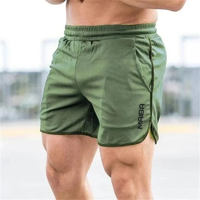 Shorts athlétiques pour hommes, légers et respirants, avec taille élastique et poches latérales pratiques.