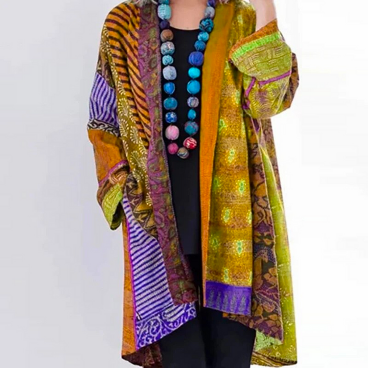 Lorena - Kimono élégant pour femmes avec des motifs ethniques vivants pour des moments stylés.