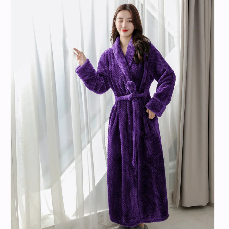 Azariah - Le peignoir en peluche ultra-confortable pour femmes, pour un confort inégalé.