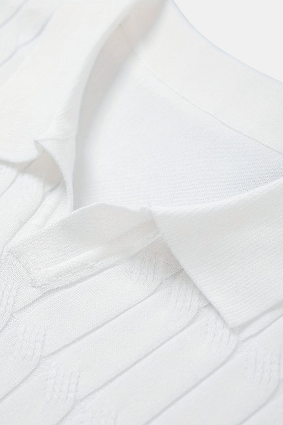 Chemise polo élégante pour homme en blanc - Style intemporel et confort
