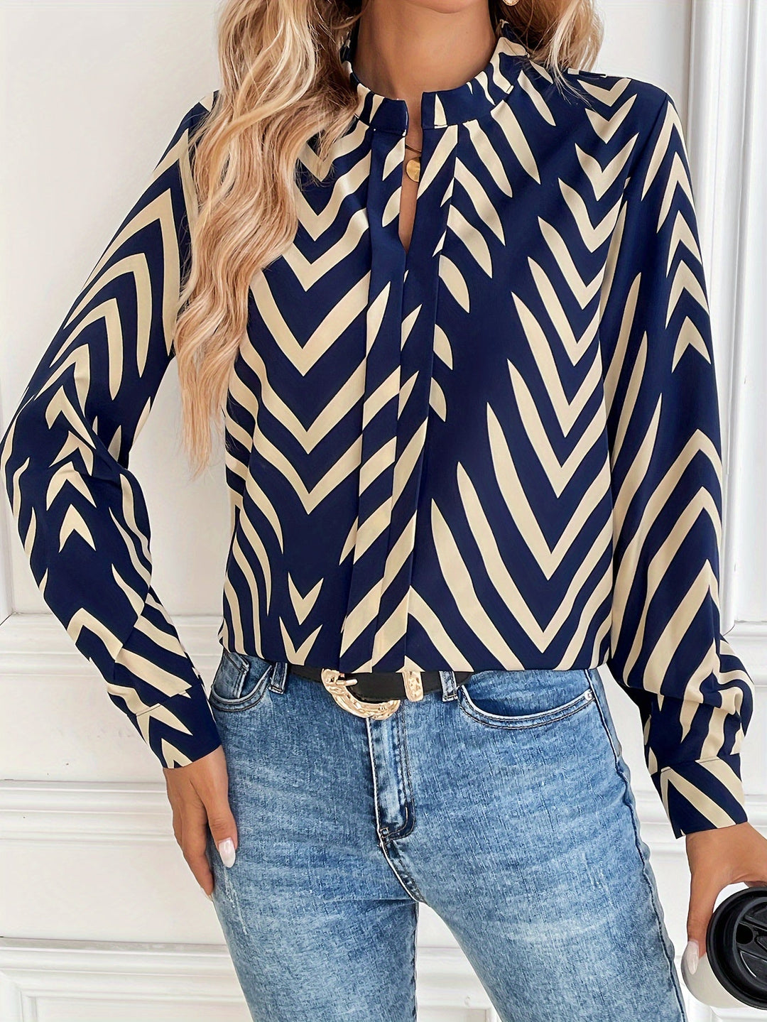 Praskovia | Blouse Élégante à Motif Chevron avec Col Rond et Manches Longues pour un Look Chic