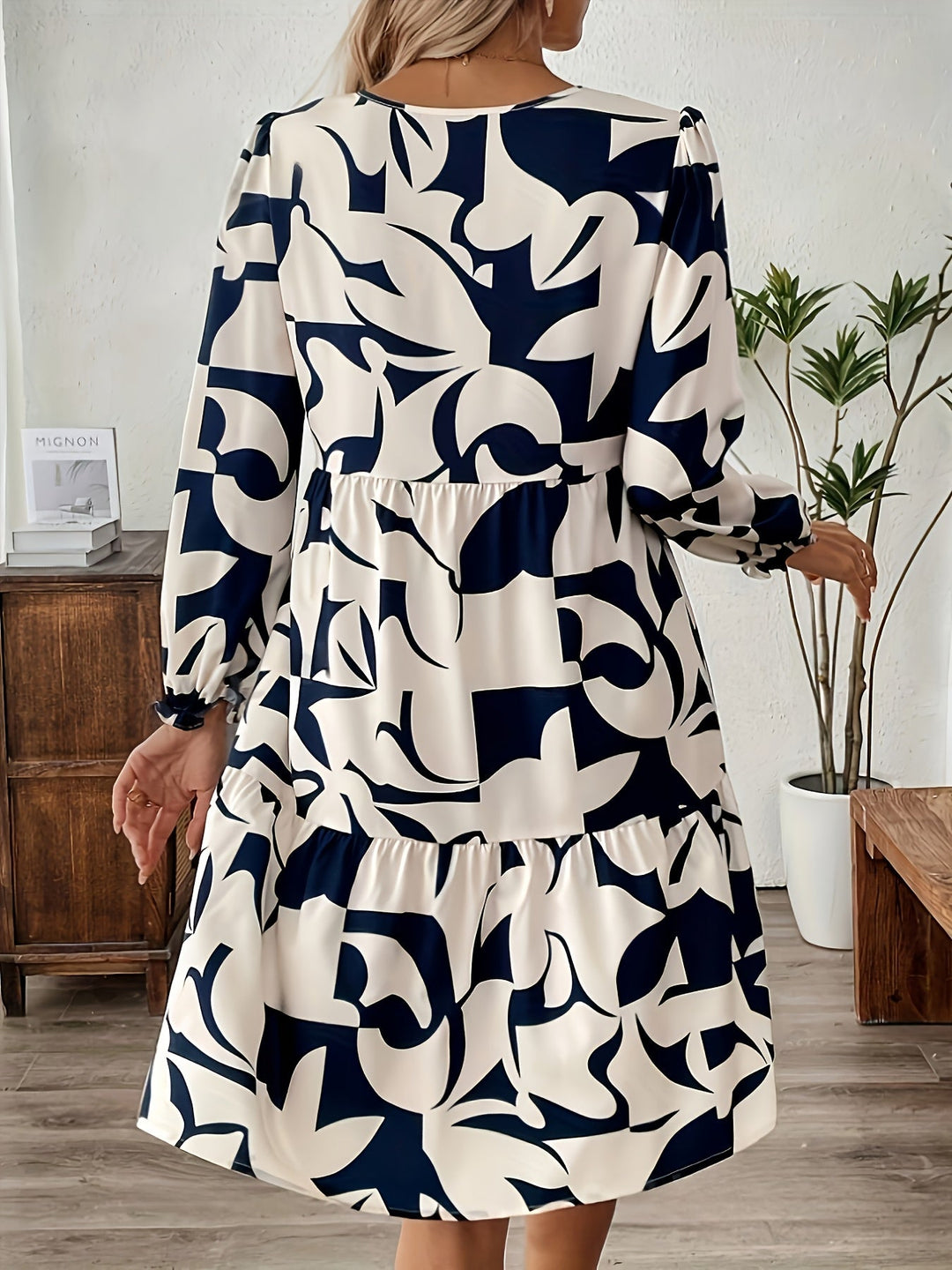Alida | Robe élégante pour femme avec imprimé floral, ourlet fluide et manches - Parfaite pour une tenue décontractée en vacances