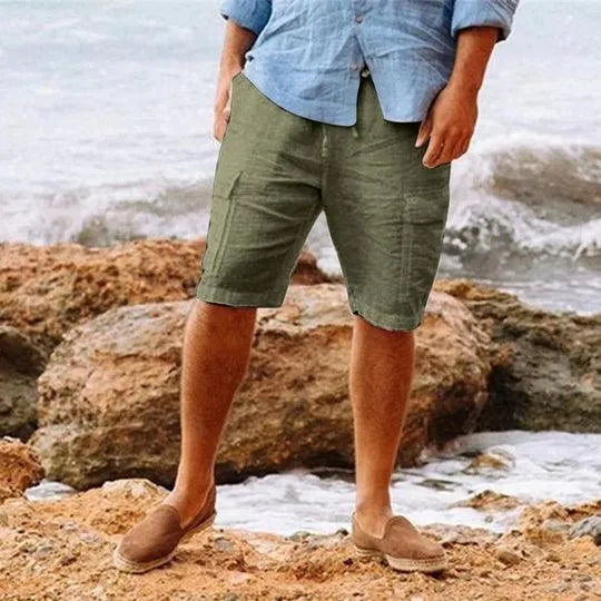 Shorts en lin pour hommes confortables - respirants et légers pour des looks décontractés estivaux - coupe décontractée et longueur genou.