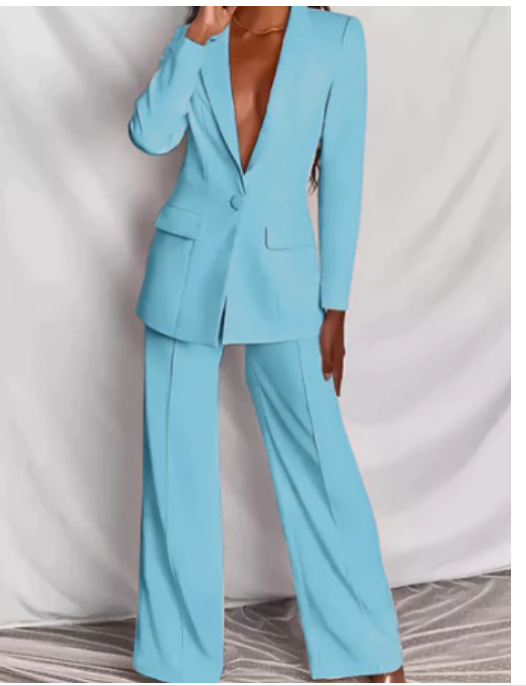 Norythia | Ensemble féminin élégant : blazer chic et pantalon pour le bureau et les occasions formelles.