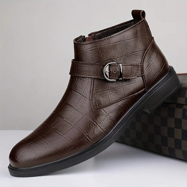 Bottes en cuir élégantes Frank™ avec détails à la mode de boucle.