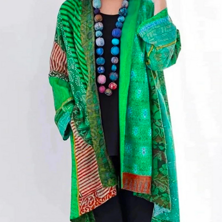Lorena - Kimono élégant pour femmes avec des motifs ethniques vivants pour des moments stylés.