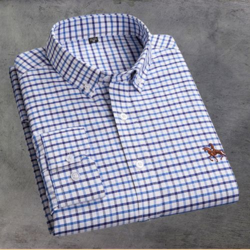 Chemise Oxford classique élégante avec des détails subtils pour un style raffiné.