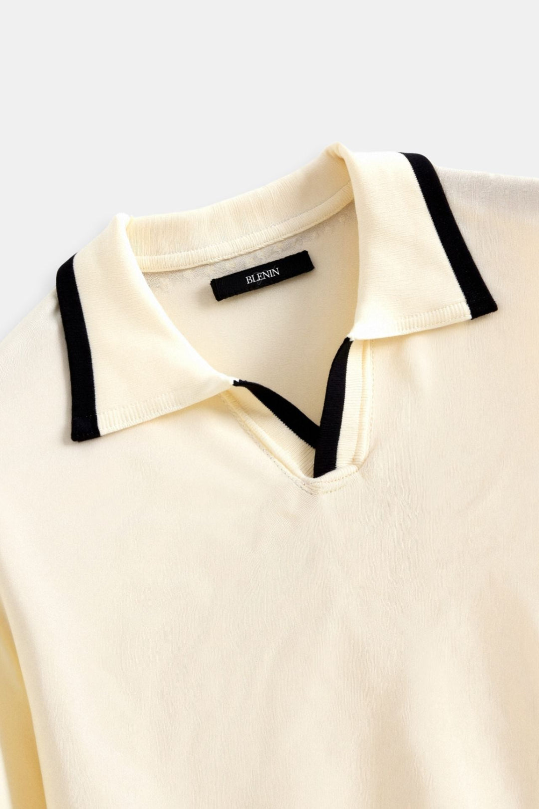 T-shirt Polo pour Hommes Élégant avec Détails Contrastés - Élégance Intemporelle et Look Moderne