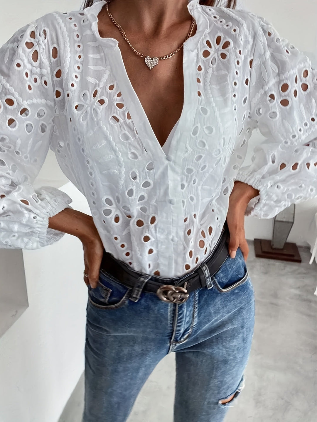 Miruna | Chemisier en Coton à Broderie à Oeillets pour Femme avec Col Élégant - Blouse Casual Chic