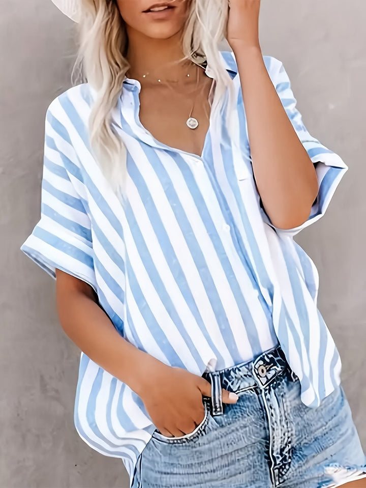 Chemise rayée stylée Gretel avec fermeture à boutons et manches courtes pour un look tendance.