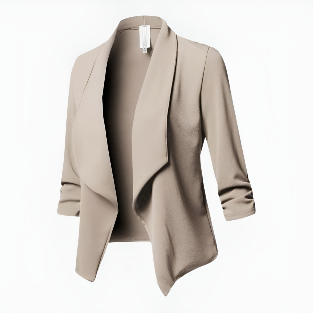 Blazer femme chic Adelheid avec un devant ouvert et des manches trois-quarts élégantes.