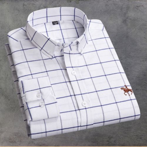 Chemise Oxford classique élégante avec des détails subtils pour un style raffiné.