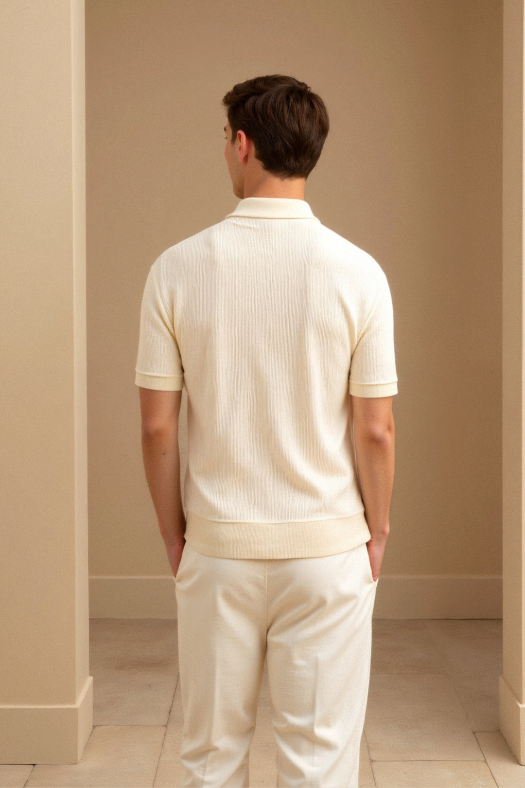 Polo pour hommes élégante en beige - Une élégance intemporelle pour toutes les occasions