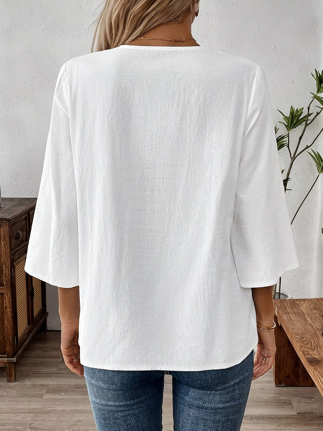 Kaari | Élégante Blouse Vintage Boho à Col V pour Femmes avec Manches 3/4, Détail en Dentelle Charmant en Blanc Frais