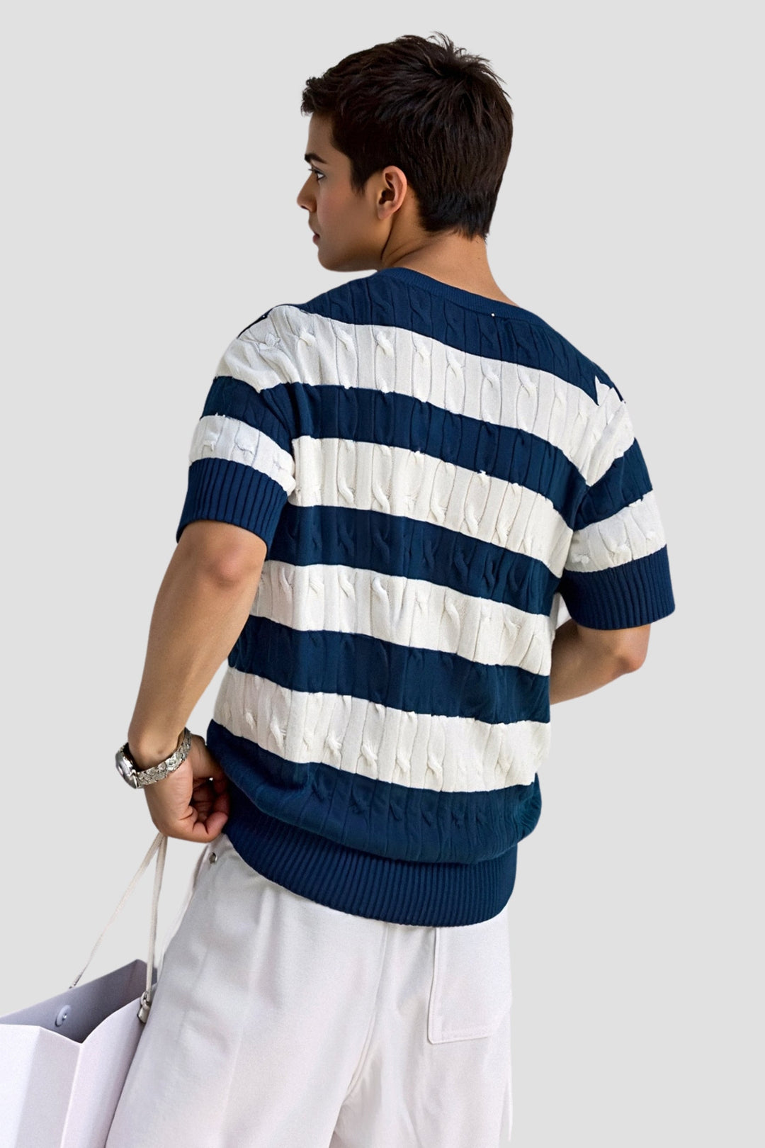 Élégant pull rayé à manches courtes pour hommes, pour un look élégant et confortable