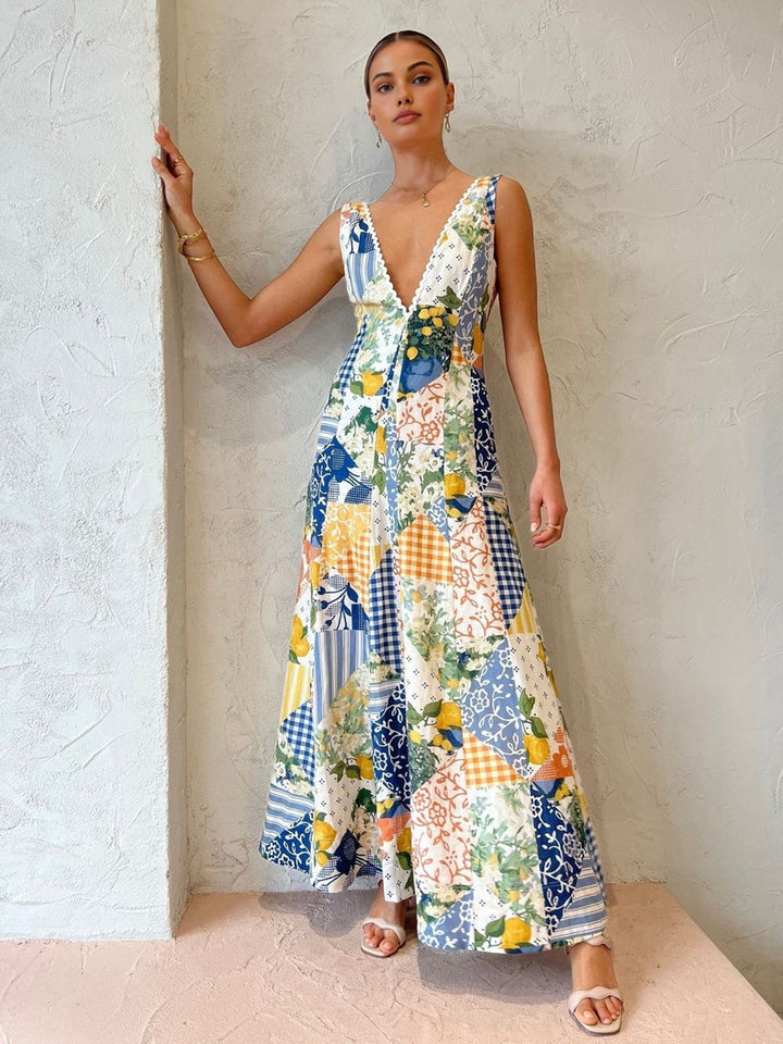 Celina | Élégante robe de chambre maxi à décolleté en V pour femmes avec imprimé boho d'été et ambiance sans couture.