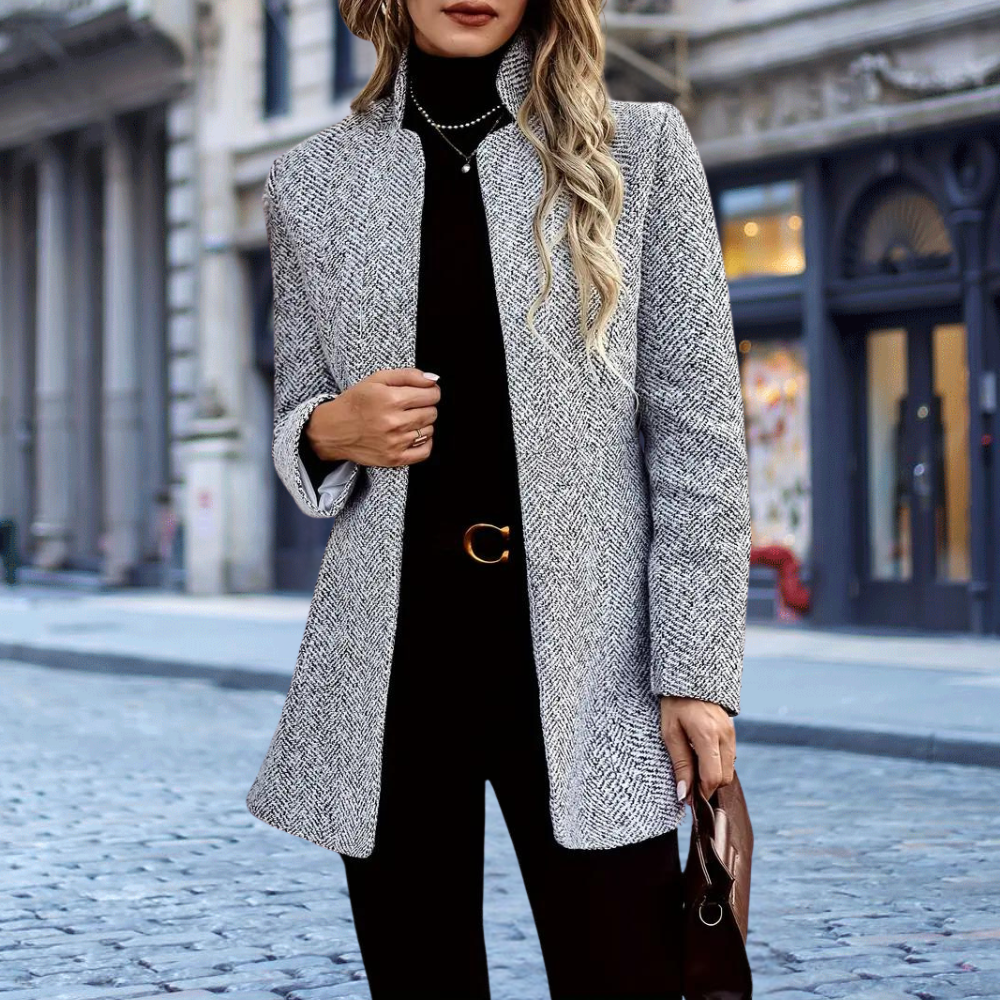 Branka | Blazer chic avec motif chevron classique et col montant saisissant - une veste sur mesure polyvalente pour le travail et la détente.