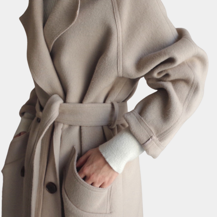 Manteau long stylé pour femmes pour un look élégant