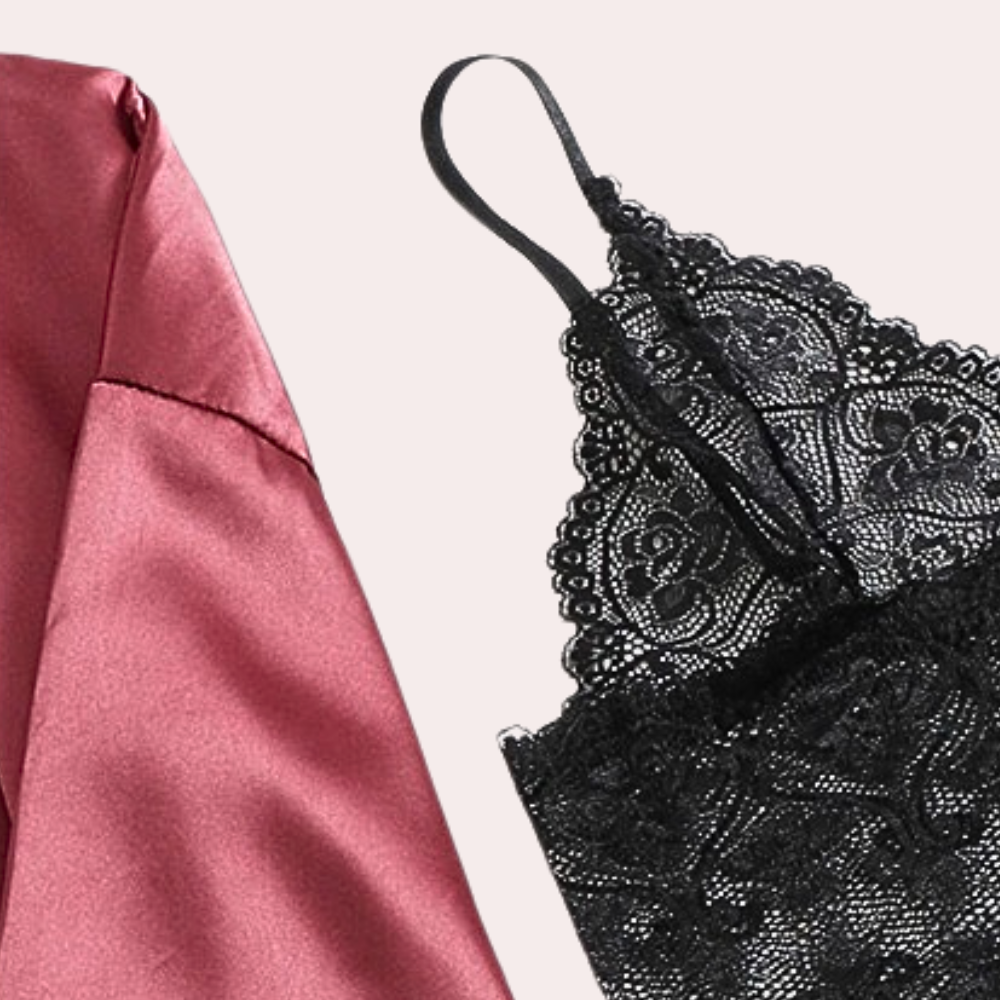 Faites-vous plaisir avec notre ensemble de pyjama de luxe 4 pièces pour femmes