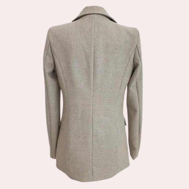 Tenue féminine stylée en 3 parties