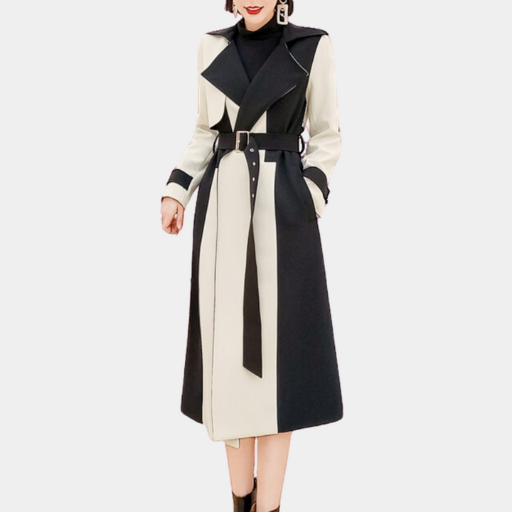 Trench-coat stylé pour femme avec une élégante ceinture