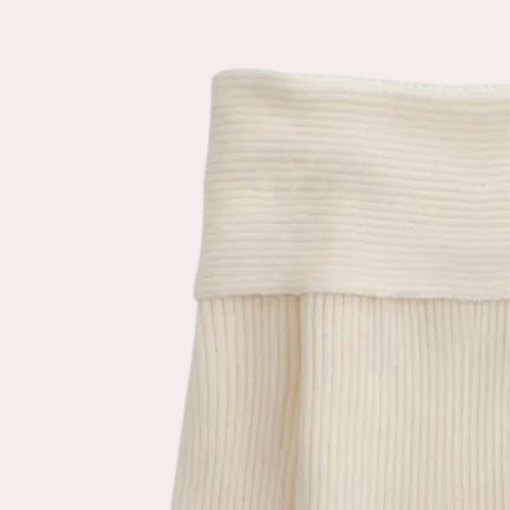 Belinda - Délicieux top en tricot sans épaules pour un look élégant.