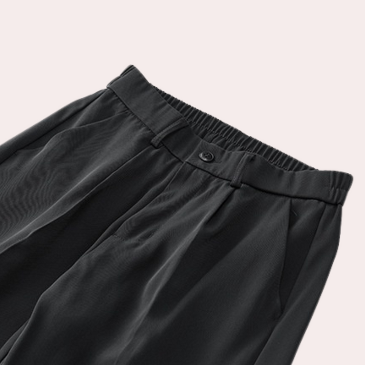 Des pantalons élégants et décontractés pour hommes par Adrianus