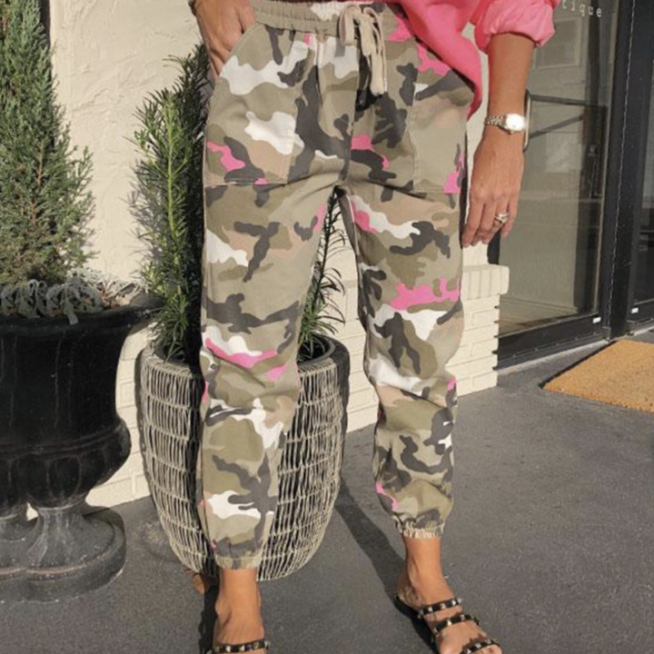 Myrsini - Pantalon camouflage pour femme élégant et confortable pour un look tendance