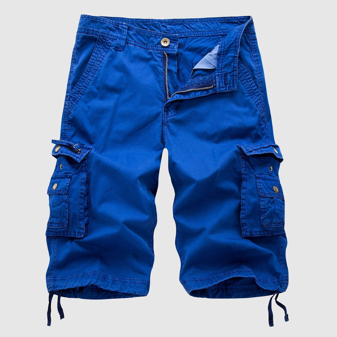 Short pour hommes en coton durable avec plusieurs poches pratiques et une longueur genou décontractée pour un usage quotidien confortable.