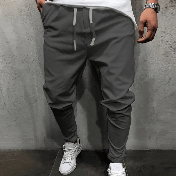 ALOJZ - Des pantalons stylés et confortables pour les fashionistas masculins