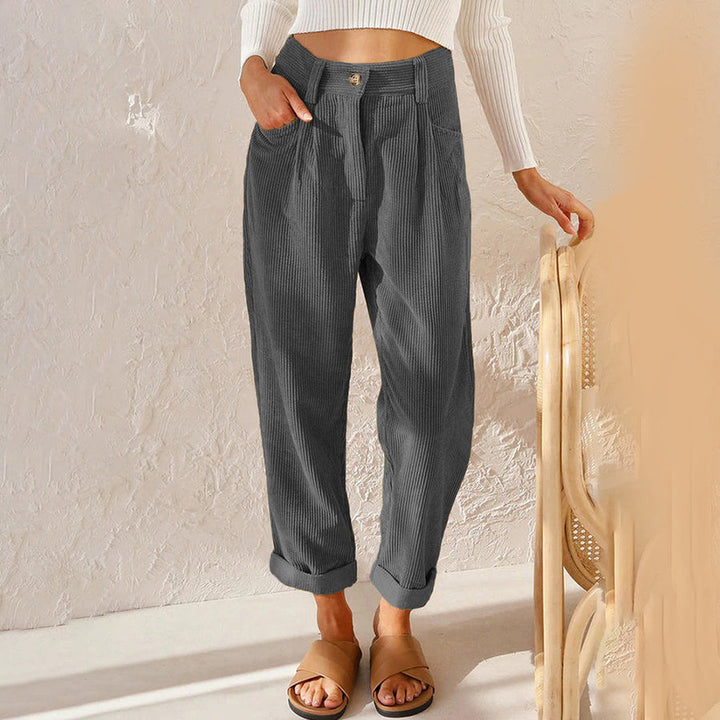 Elantha - un pantalon de printemps élégant et confortable pour une allure fraîche.