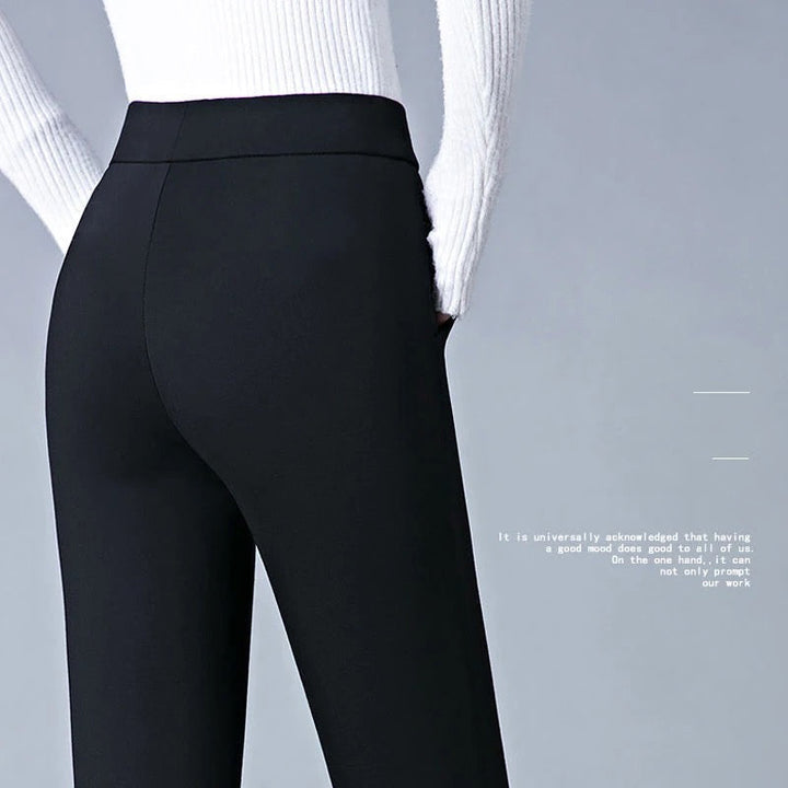 Pantalon slim fit rayé élégant et stylé avec taille haute