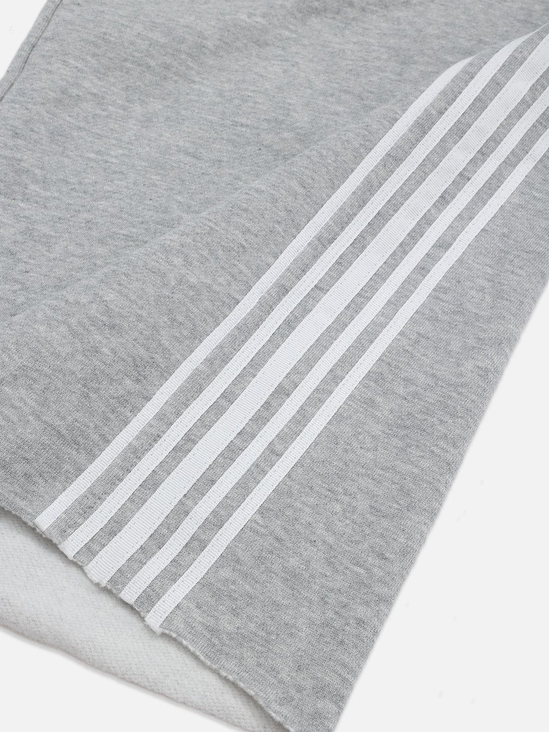 Jazzlyn - Pantalon de jogging grise chic avec une luxueuse ceinture double pour confort et style.