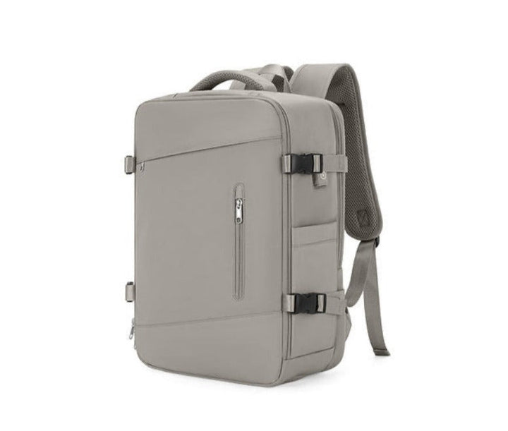 Sac à dos de voyage spacieux et polyvalent pour toutes vos aventures.