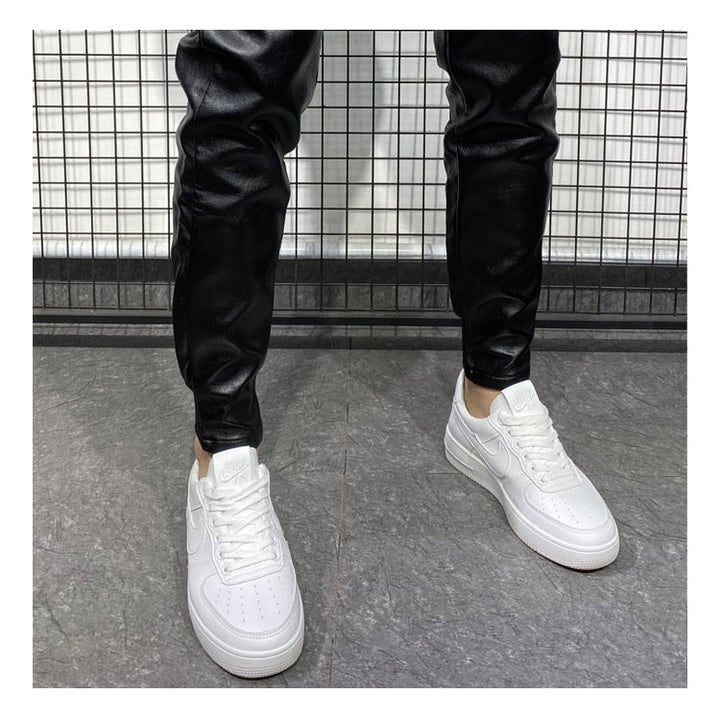 Pantalon en cuir Layton - Tendance et Robuste pour un Look Élégant