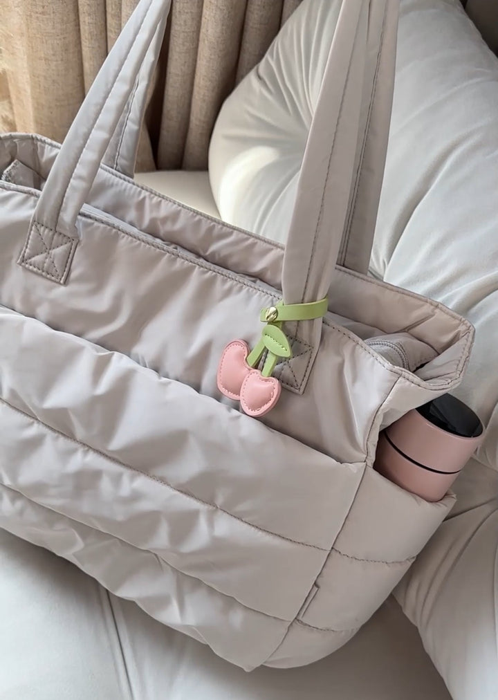 Sac à bandoulière spacieux et élégant pour tous vos objets essentiels