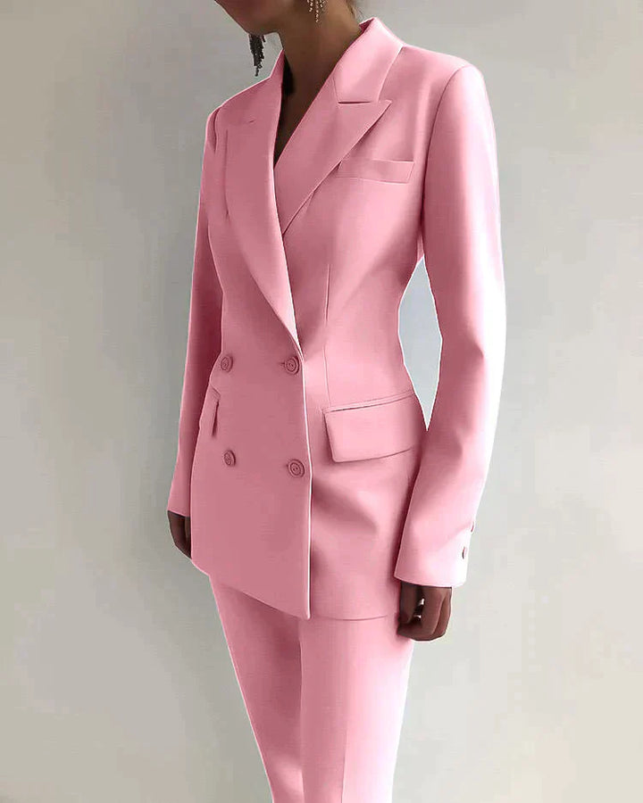 Norythia | Ensemble féminin élégant : blazer chic et pantalon pour le bureau et les occasions formelles.
