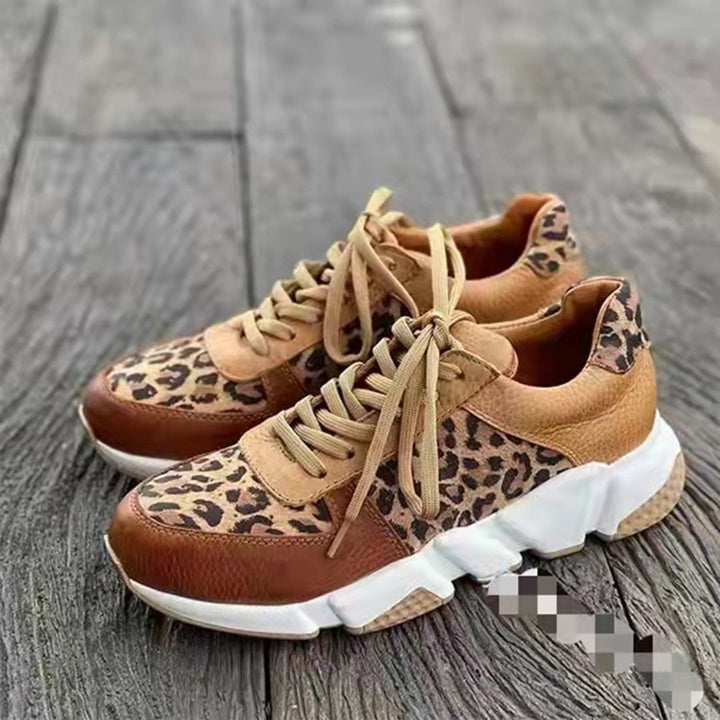 CELINE - Des baskets stylées pour femmes pour un look moderne