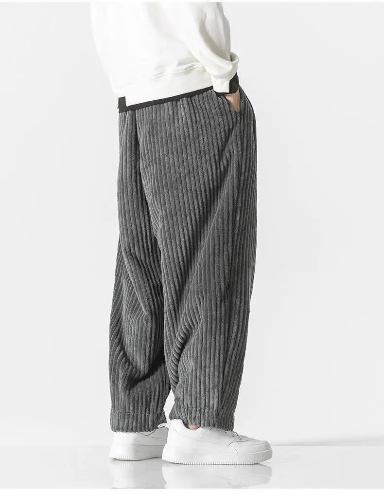 Pantalon à coupe décontractée avec design côtelé pour un confort ultime