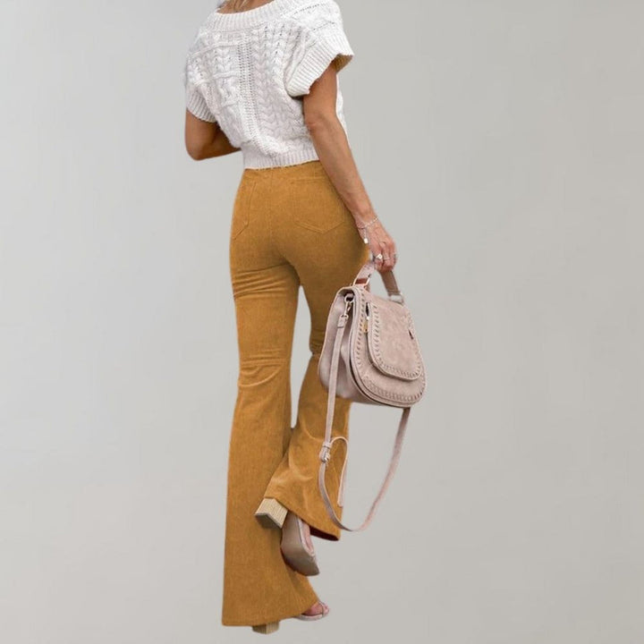 Livia - Pantalon en velours côtelé à pattes d'éléphant élégant et tendance pour un look stylé.